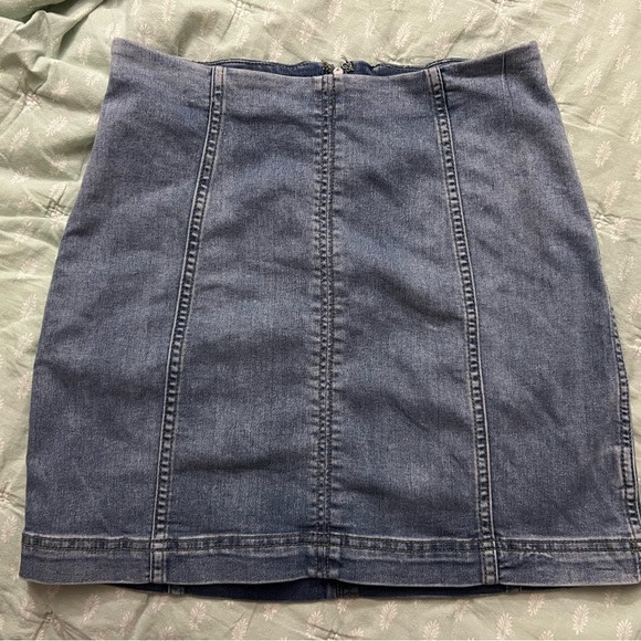 FREE PEOPLE Jean skirt!! - Picture 1 of 3
